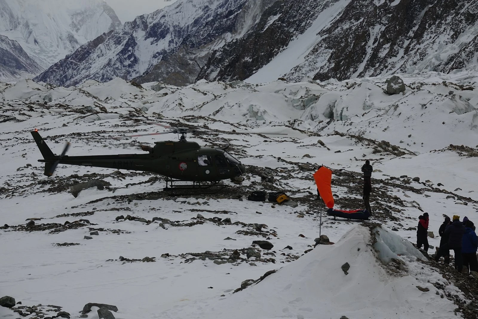 Лише ангели мають крила (K2 2021)